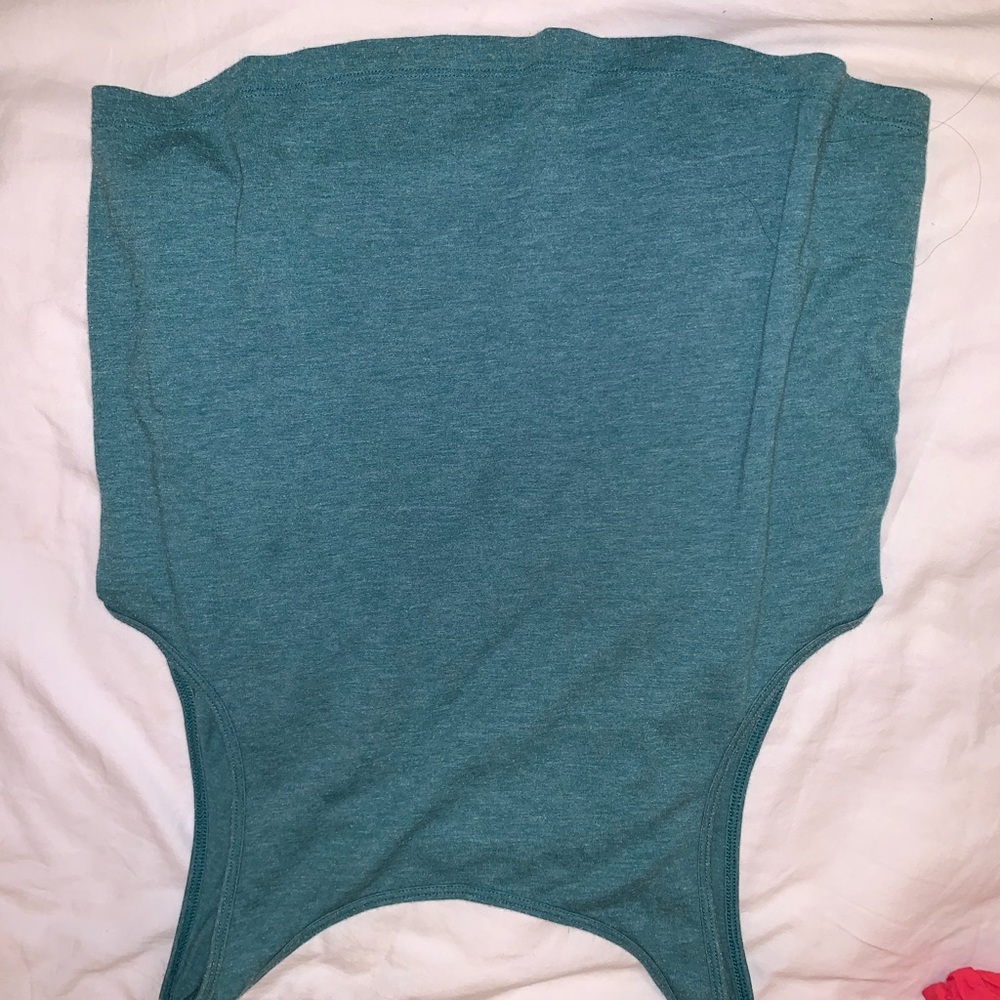 green crop top